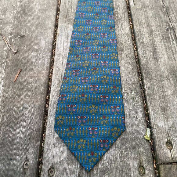 Vintage Salvatore Ferragamo Soldiers Remembrance Day Silk Tie Made in Italy - Picture 2 of 8